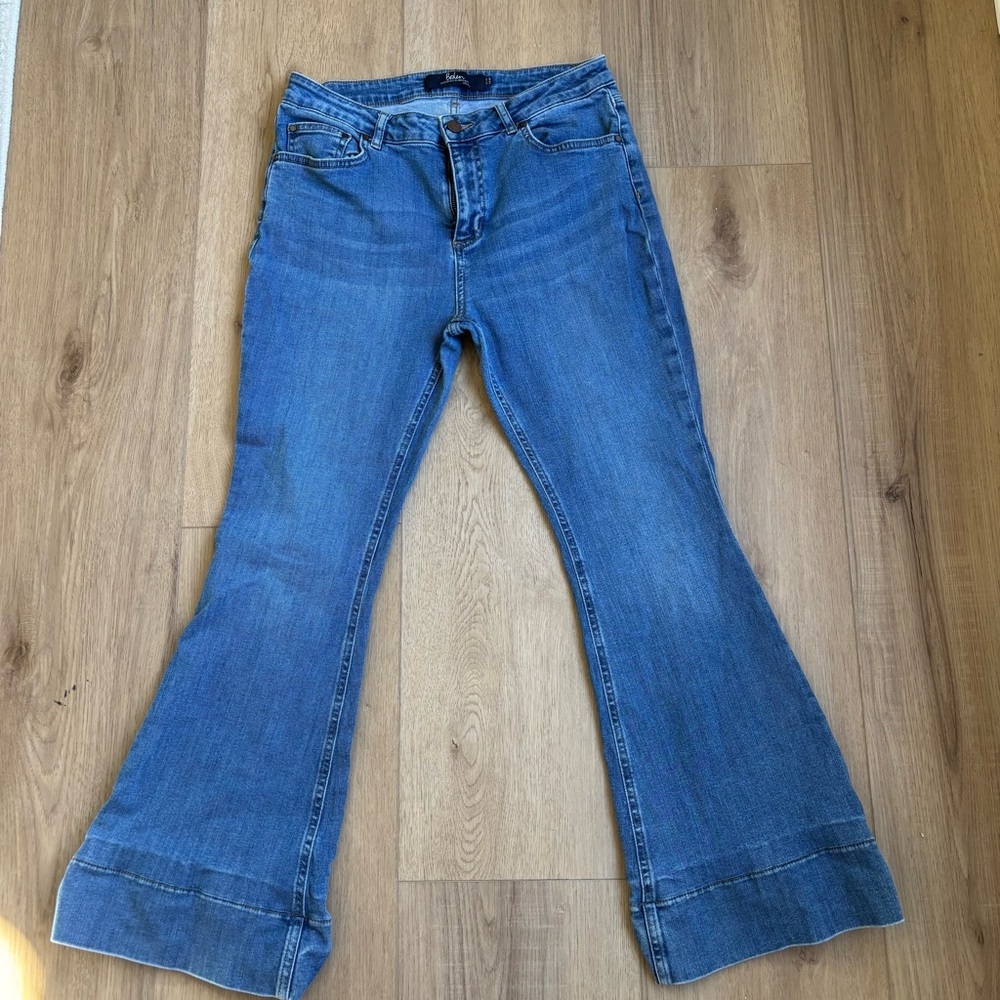 Boden Heswall Flare Jeans​